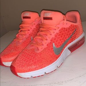 Nike Air Max Sequent 2